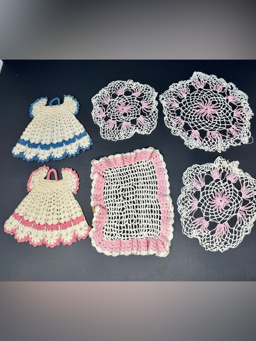 Lot of 6 Vintage Hand-Crocheted Pot Holders & Doilies White Pink Blue A3